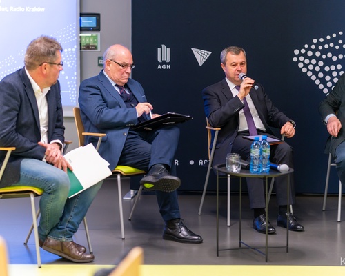 Energetyka rozproszona - wnioski i rekomendacje po KER3| fot. KSAF