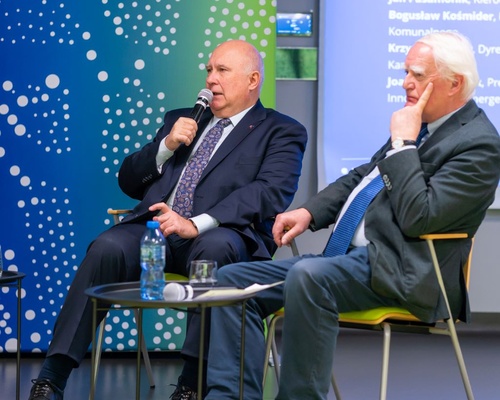 Dyskusja: Jak skutecznie rozwijać innowacyjne rozwiązania energetyczne? | fot. KSAF