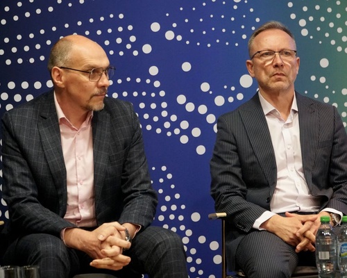 Marcin Szlosek (ABB), Piotr Szewczyk (APS Energia S.A.)_fot. Olga Pidgorna/WEiP