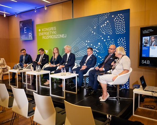 D4. Legislacja i regulacje dla ER | fot. One Light Studio