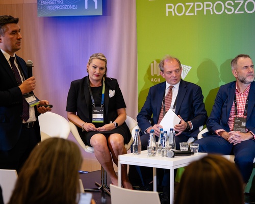 D2 Gospodarczo-społeczne konteksty ER | fot. One Light Studio