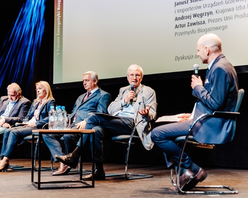 Dyskusja panelowa, przy mikrofonie Janusz Starościk (fot. Mateusz Wójtów)