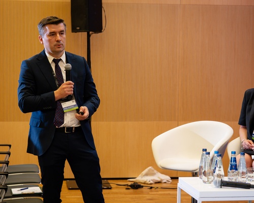 D2 Gospodarczo-społeczne konteksty ER | fot. One Light Studio