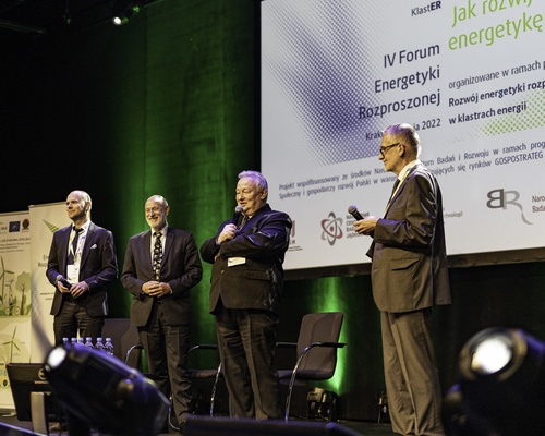 Podsumowanie i zamknięcie konferencji (Karol Wawrzyniak, Andrzej Kaźmierski, Rafał Wiśniowski, Sławomir Kopeć) [Fot. Mateusz Wójtów]